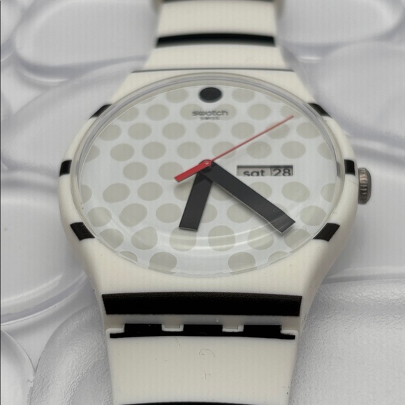 Swatch Watch SUOW706 ZEBRATIAN - Picture 6 of 7